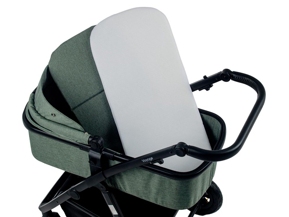Коляска детская BubaGo Voyage 2 в 1 зеленая Коляска детская BubaGo Voyage 2 в 1 зеленая
