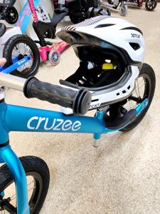 шлем для беговелов JetCat FullFace Raptor